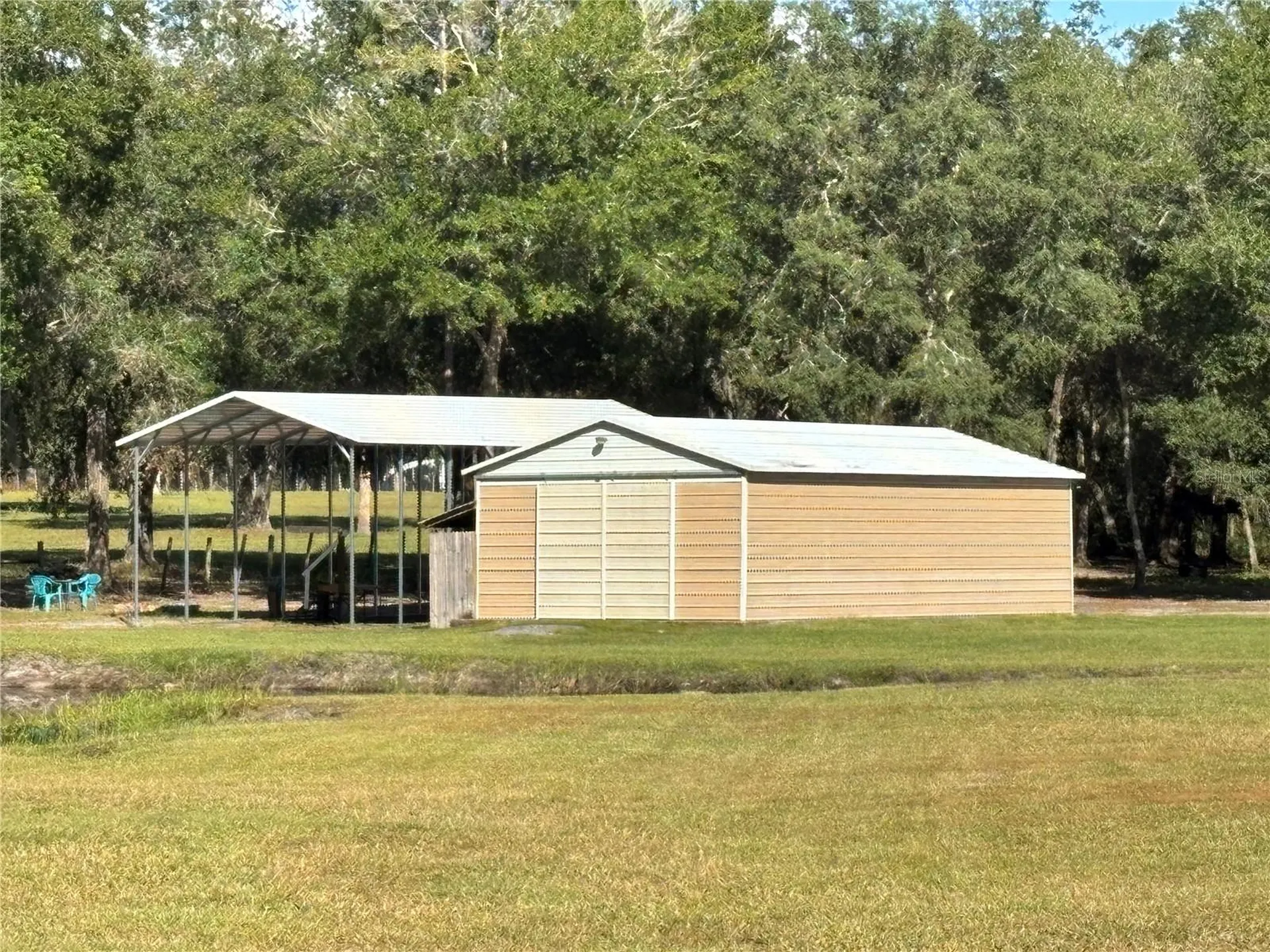8260 SE 175th Court Ocklawaha FL 32179