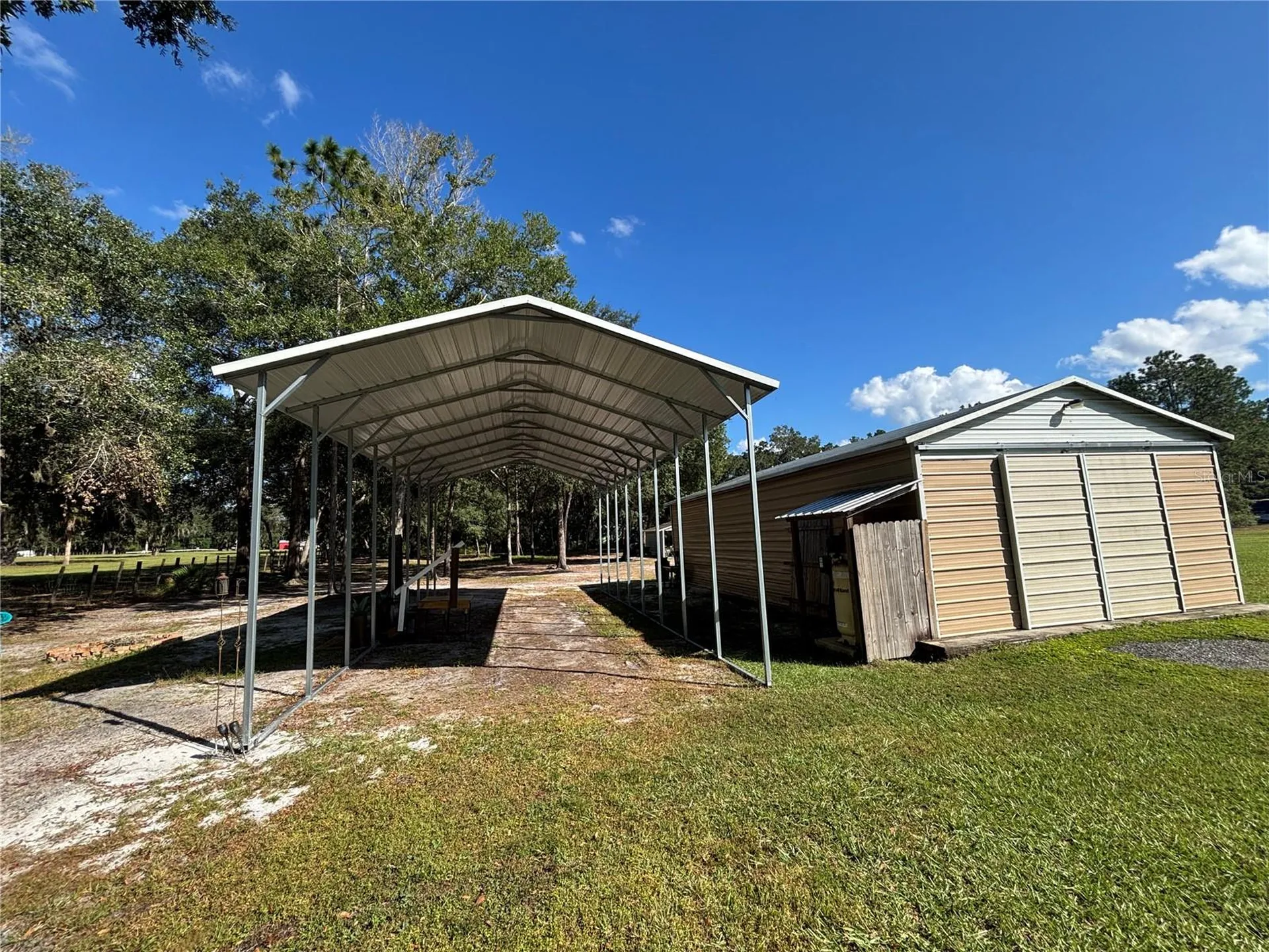 8260 SE 175th Court Ocklawaha FL 32179