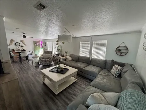 8260 SE 175th Court Ocklawaha FL 32179