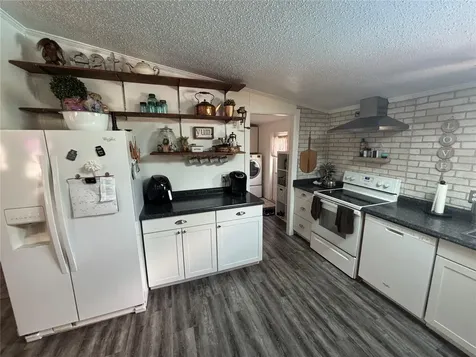 8260 SE 175th Court Ocklawaha FL 32179