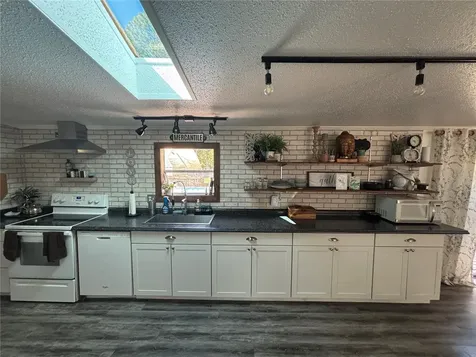 8260 SE 175th Court Ocklawaha FL 32179