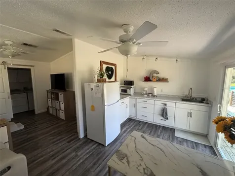 8260 SE 175th Court Ocklawaha FL 32179