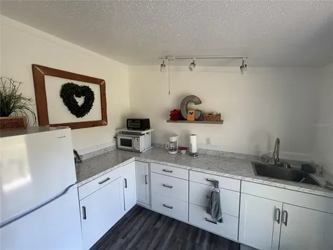 8260 SE 175th Court Ocklawaha FL 32179