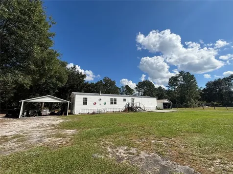 8260 SE 175th Court Ocklawaha FL 32179