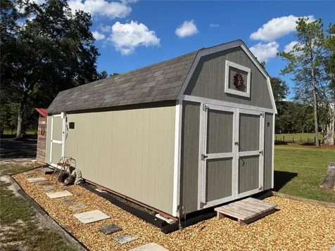 8260 SE 175th Court Ocklawaha FL 32179