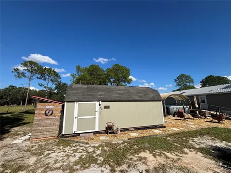 8260 SE 175th Court Ocklawaha FL 32179