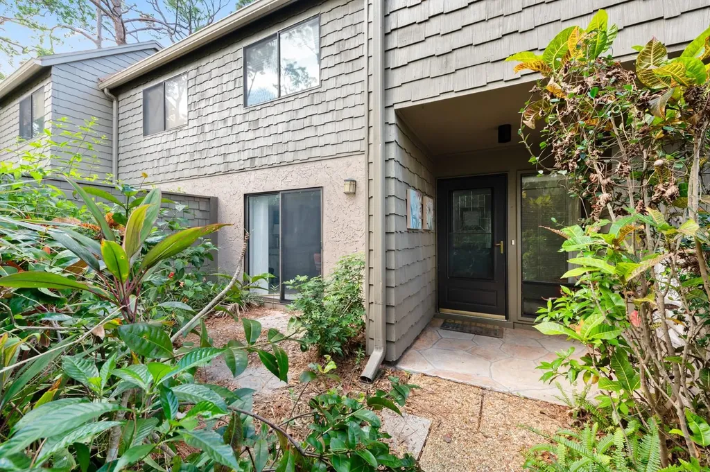 1704 Pelican Cove Road Sarasota FL 34231