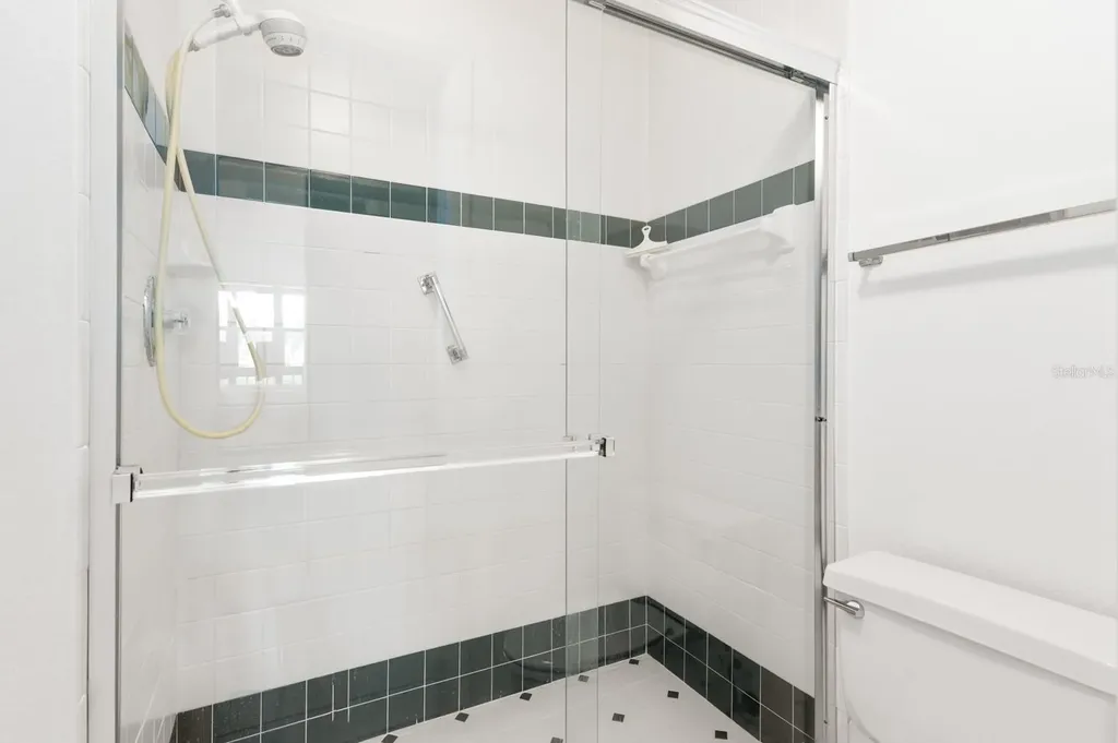 1704 Pelican Cove Road Sarasota FL 34231