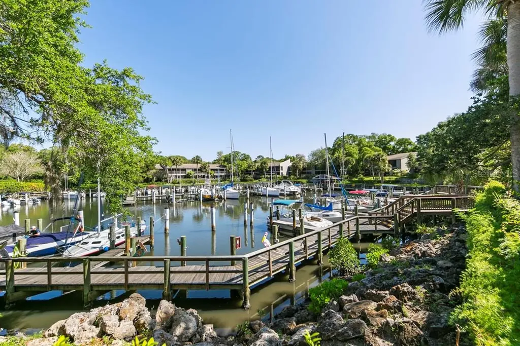 1704 Pelican Cove Road Sarasota FL 34231