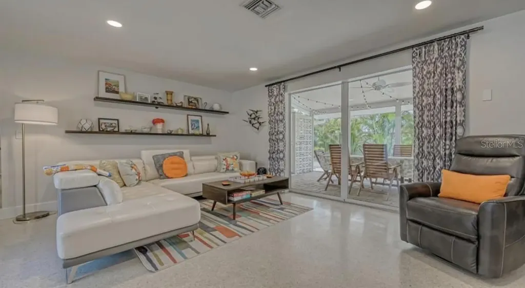 2904 Homasassa Road Sarasota FL 34239