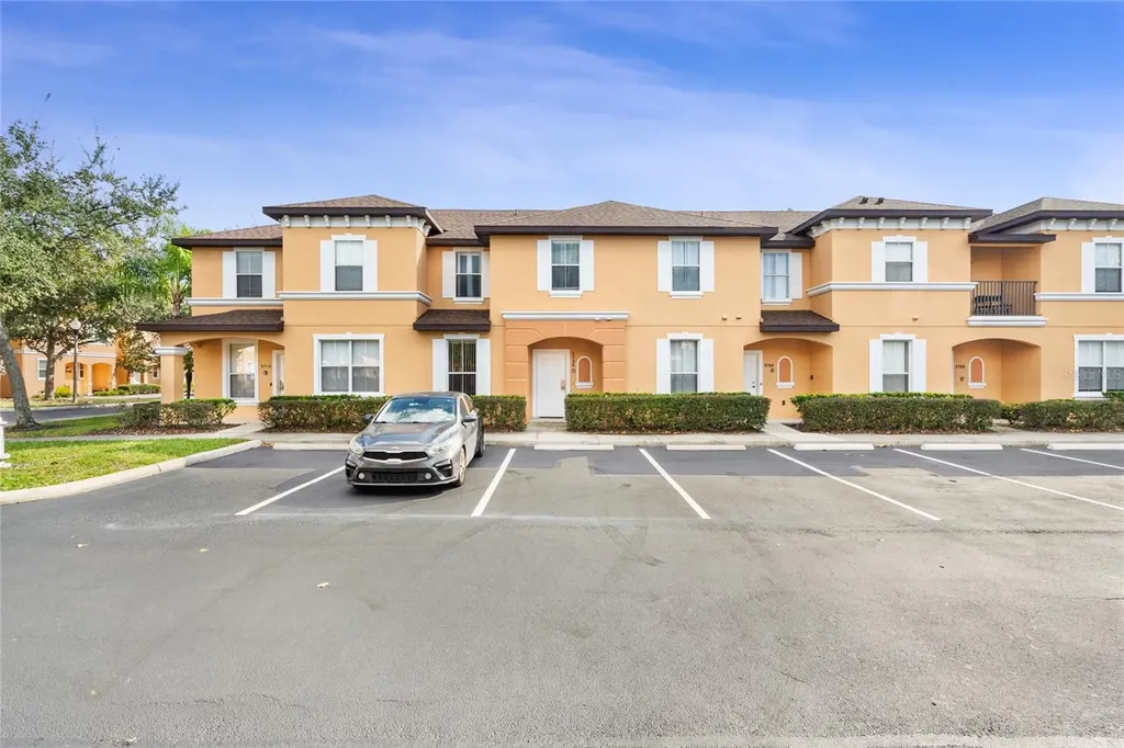 5702 Delorean Drive Kissimmee FL 34746