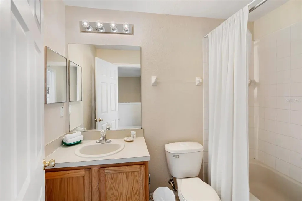 5702 Delorean Drive Kissimmee FL 34746