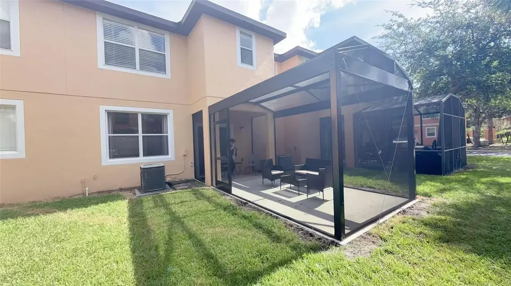 5702 Delorean Drive Kissimmee FL 34746