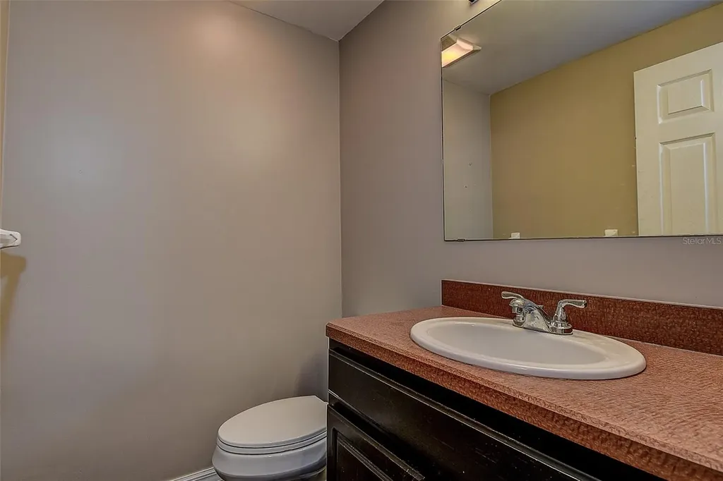 914 Woodbridge Court Safety Harbor FL 34695