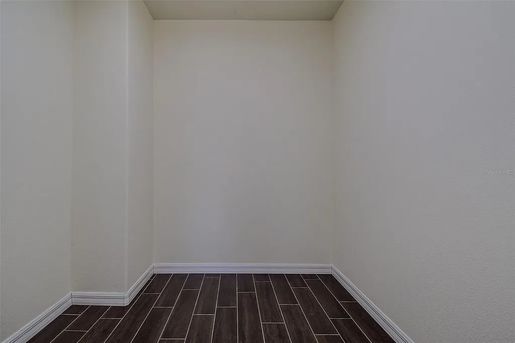 914 Woodbridge Court Safety Harbor FL 34695