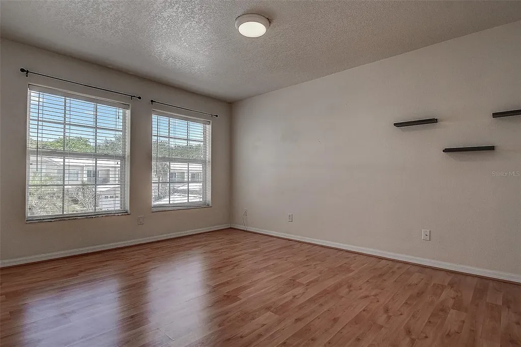 914 Woodbridge Court Safety Harbor FL 34695