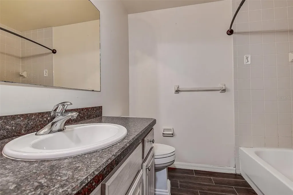 914 Woodbridge Court Safety Harbor FL 34695
