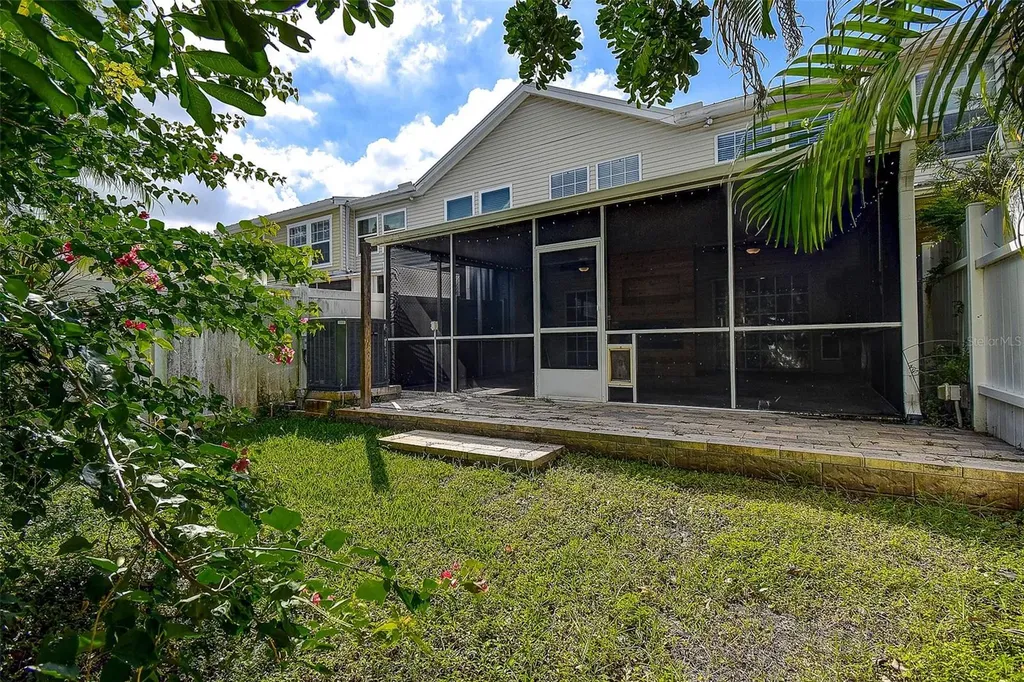 914 Woodbridge Court Safety Harbor FL 34695