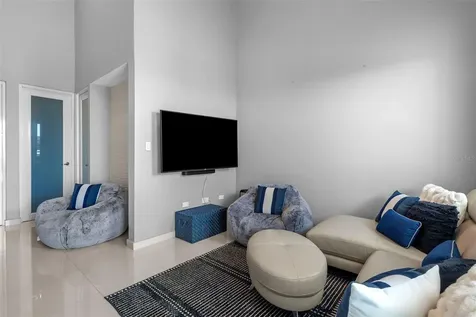 1 Shell Castle Club Humacao PR 00791