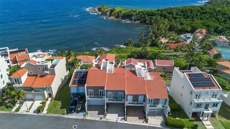 1 Shell Castle Club Humacao PR 00791