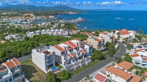 1 Shell Castle Club Humacao PR 00791