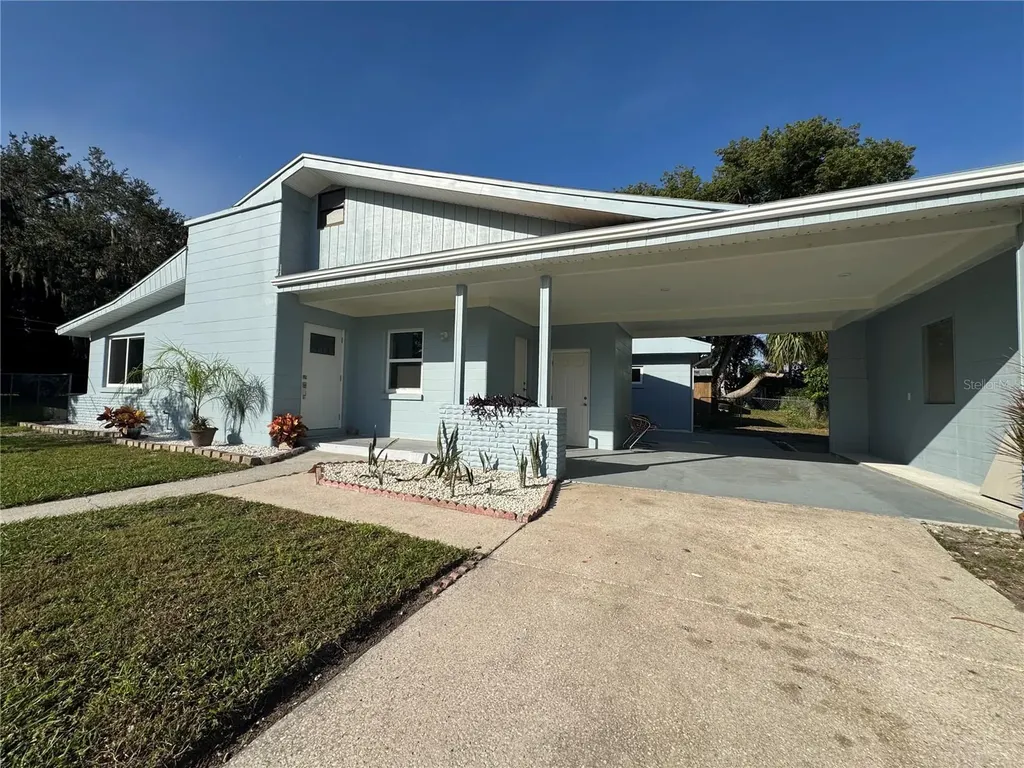 2221 20th Street NW Winter Haven FL 33881