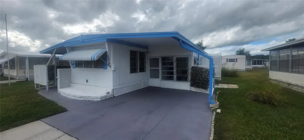 10909 Freedom Drive Port Richey FL 34668