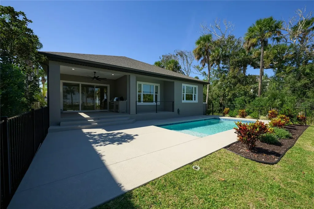 27 S Riverwalk Drive Palm Coast FL 32137