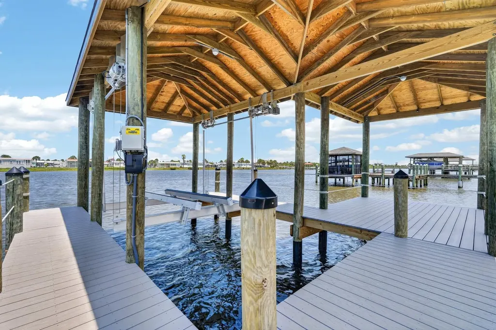 27 S Riverwalk Drive Palm Coast FL 32137