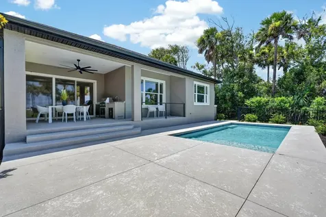 27 S Riverwalk Drive Palm Coast FL 32137