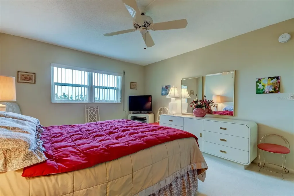 7050 Sunset Drive S South Pasadena FL 33707