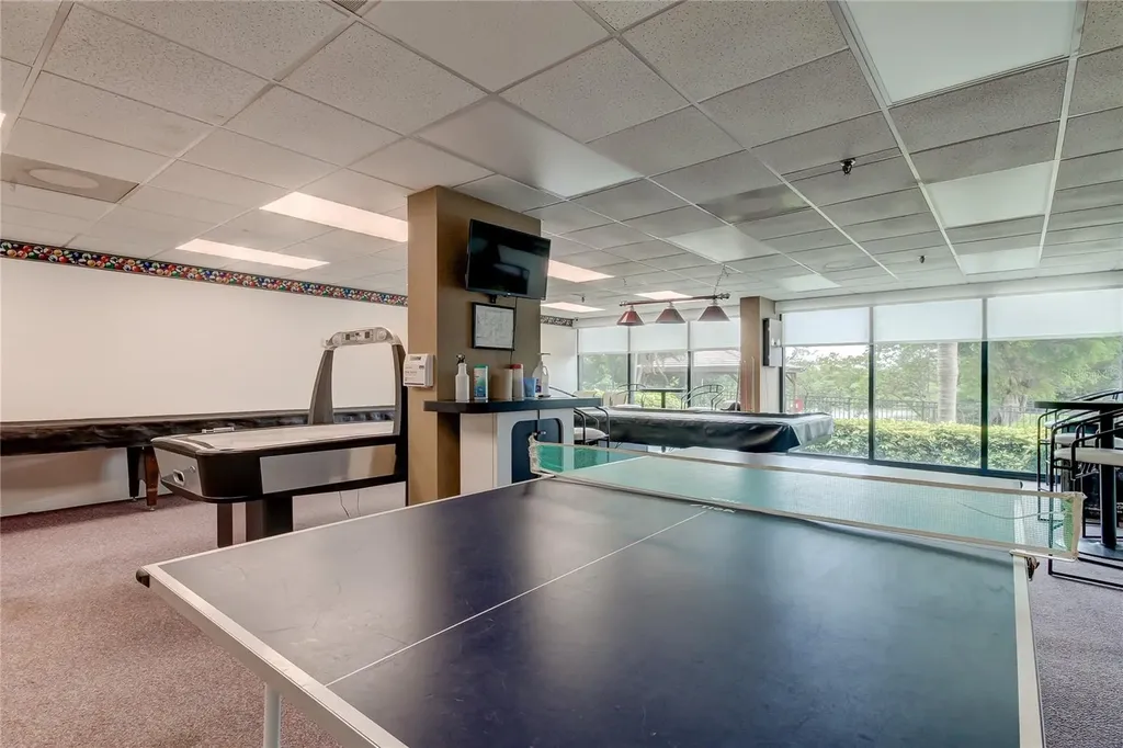 7050 Sunset Drive S South Pasadena FL 33707