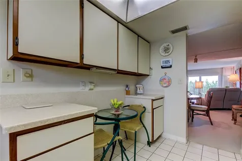 7050 Sunset Drive S South Pasadena FL 33707