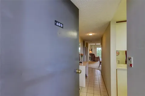 7050 Sunset Drive S South Pasadena FL 33707
