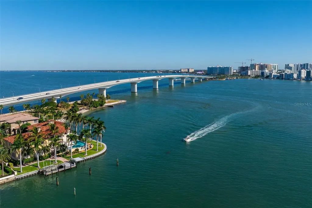600 Mourning Dove Drive Sarasota FL 34236