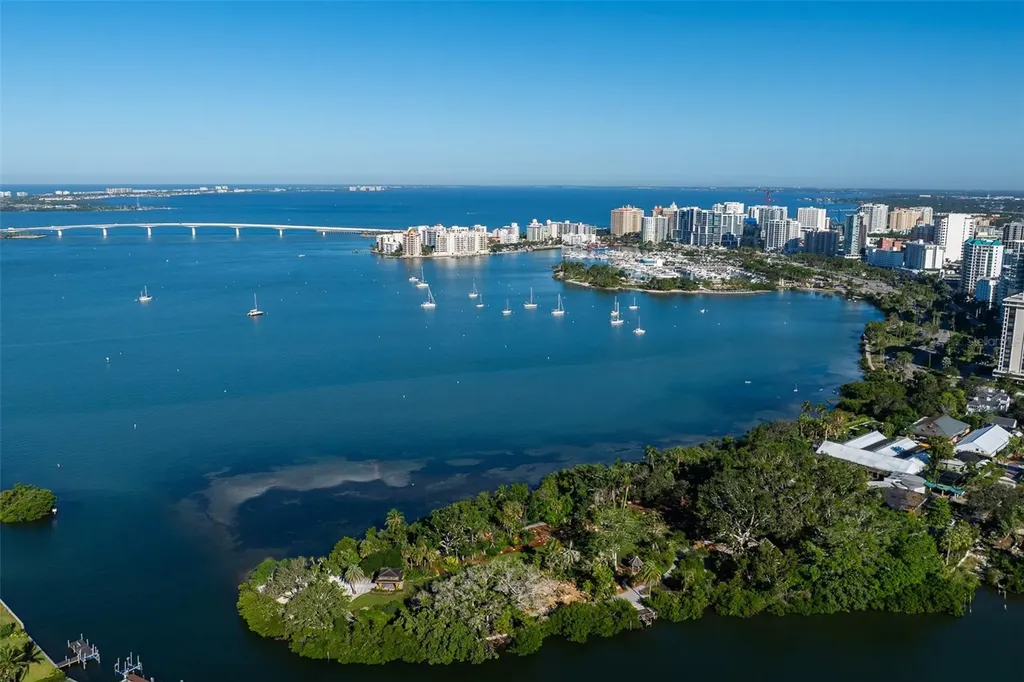 600 Mourning Dove Drive Sarasota FL 34236