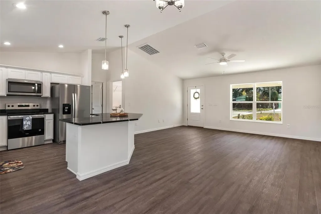 2008 Hollywood Leesburg FL 34748