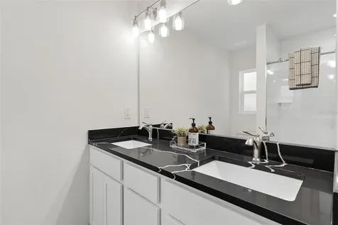 2008 Hollywood Leesburg FL 34748