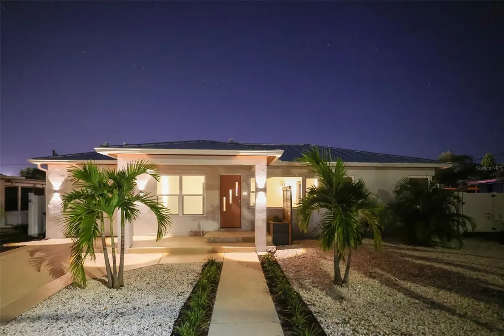 2012 Culberson Avenue Dunedin FL 34698