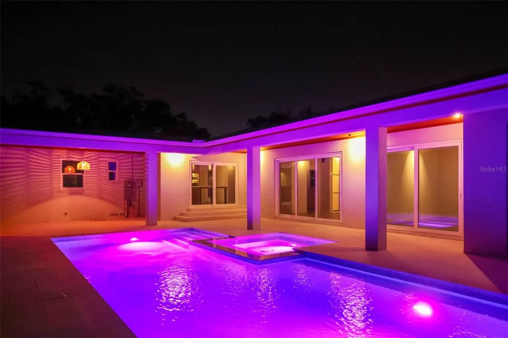 2012 Culberson Avenue Dunedin FL 34698