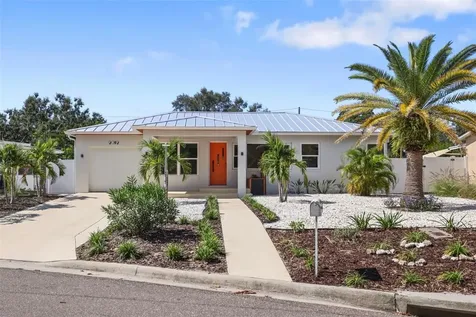 2012 Culberson Avenue Dunedin FL 34698