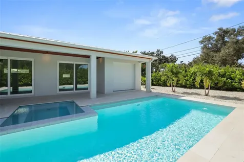 2012 Culberson Avenue Dunedin FL 34698