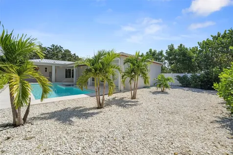 2012 Culberson Avenue Dunedin FL 34698
