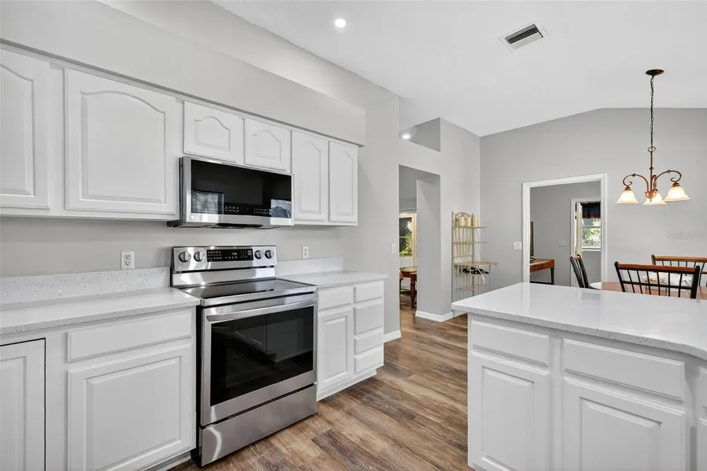 511 Loma Paseo Drive The Villages FL 32159