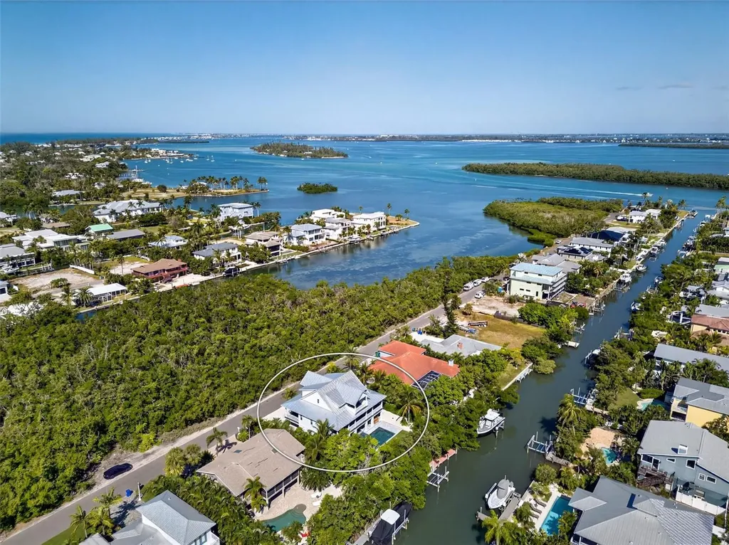 598 Lyons Lane Longboat Key FL 34228