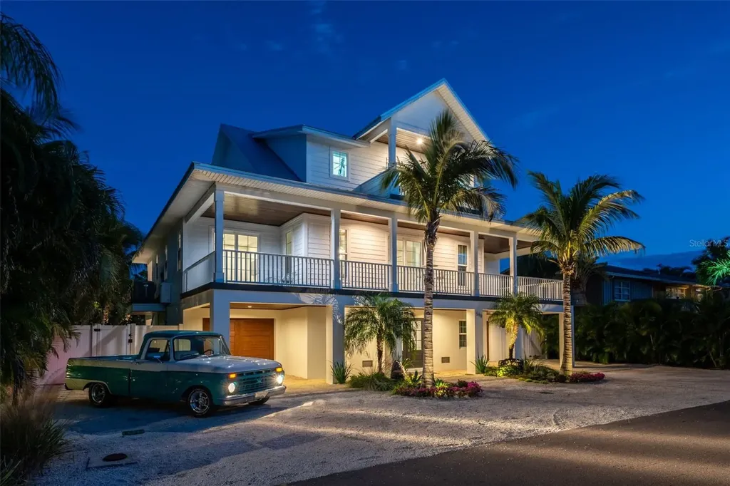 598 Lyons Lane Longboat Key FL 34228