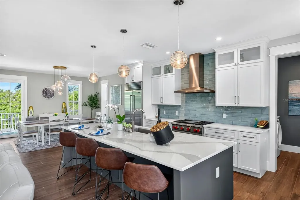 598 Lyons Lane Longboat Key FL 34228