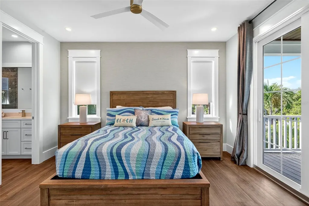 598 Lyons Lane Longboat Key FL 34228