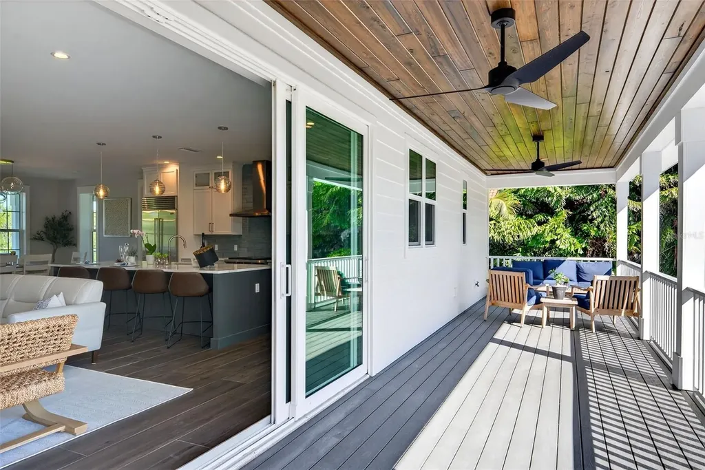 598 Lyons Lane Longboat Key FL 34228