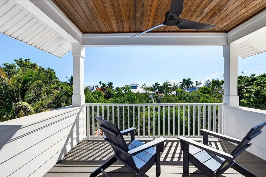 598 Lyons Lane Longboat Key FL 34228